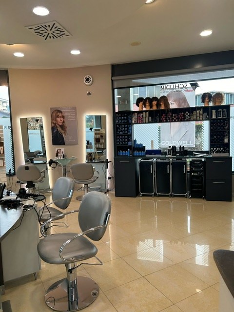 parrucchiere specializzato in capelli biondi Bergamo